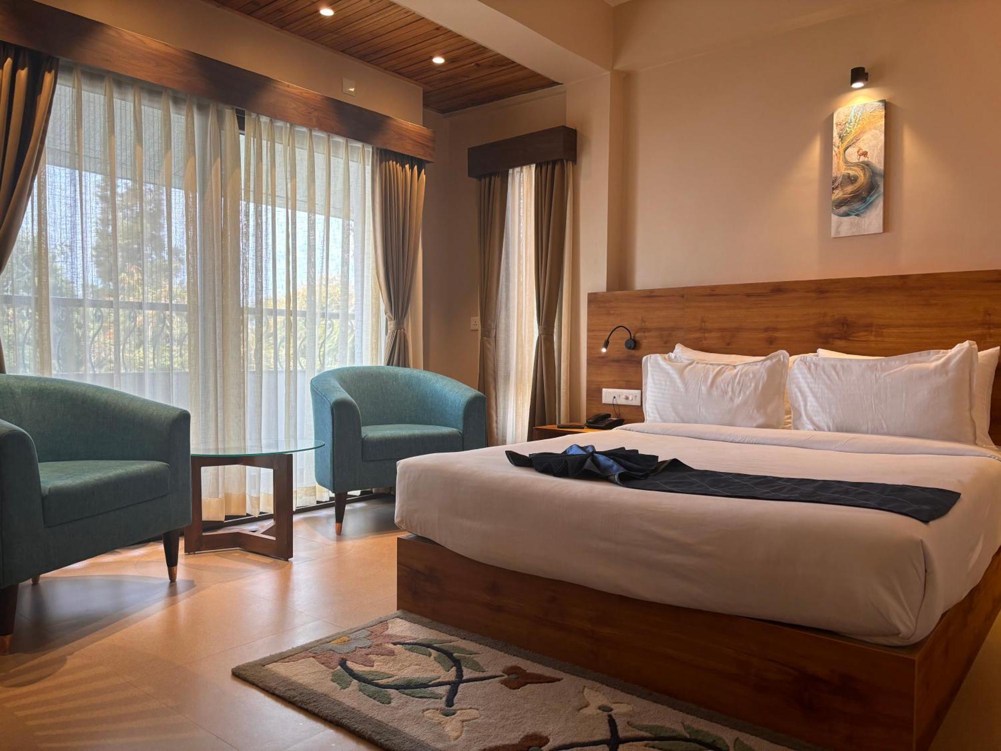 Blue Orchid Premium Hotel Калимпонг Екстериор снимка